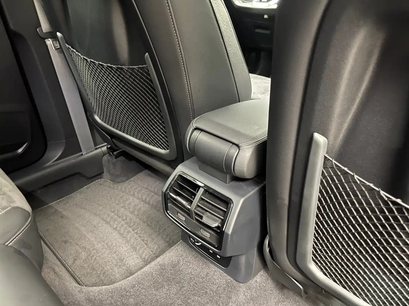 Audi Q3 2023 35 TFSI Fashion Dynamic Model (1.5T) фото 13