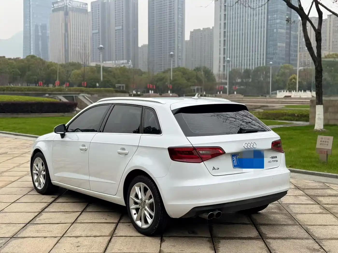 Audi A3 2016 Sportback 40 TFSI Style фото 2