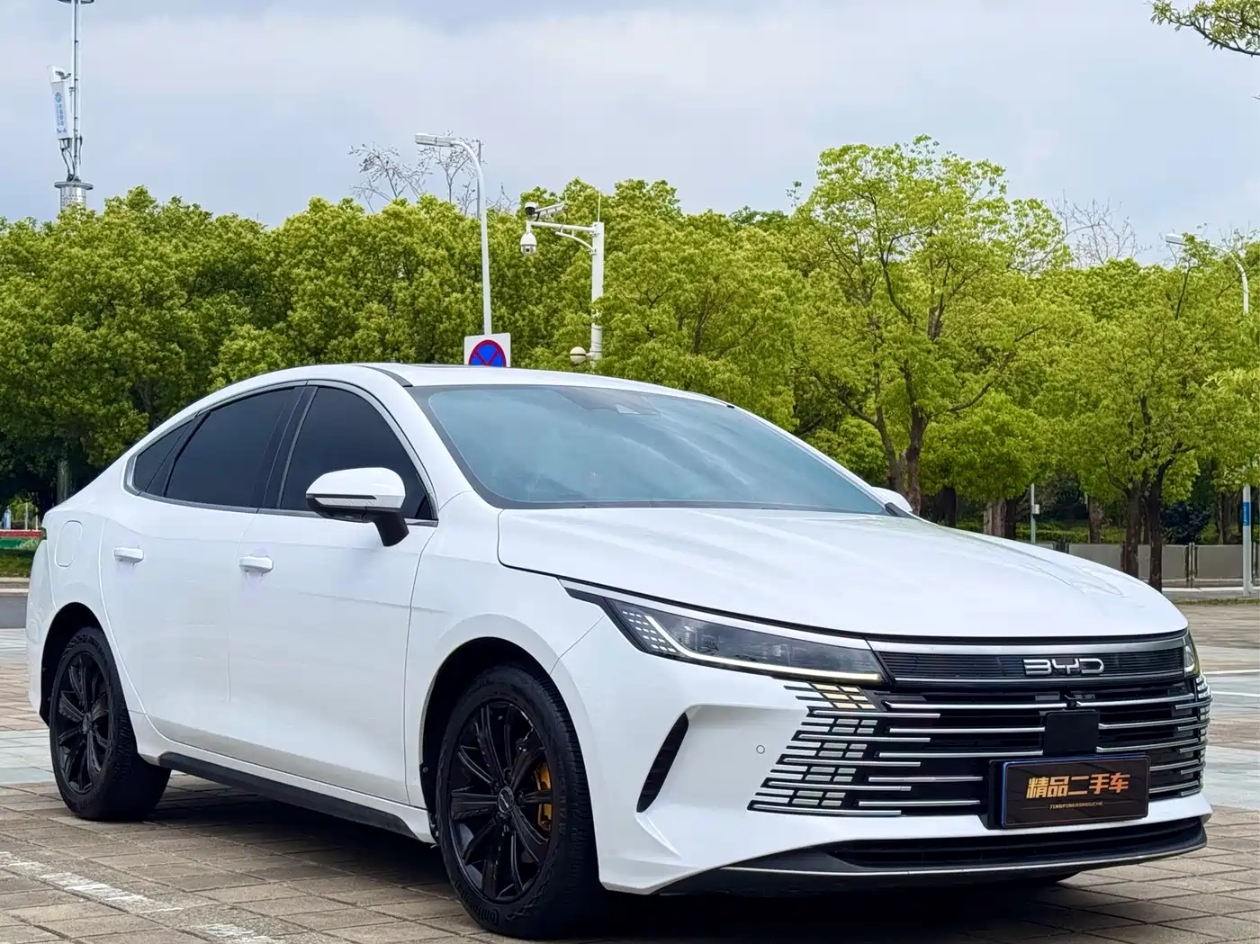 BYD Destroyer 05 2022 DM-i 55KM Premium фото 3