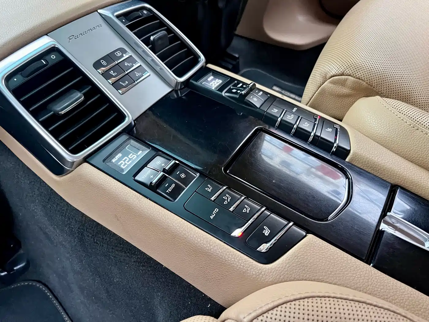 Porsche Panamera 2016 Panamera Edition 3.0T фото 14