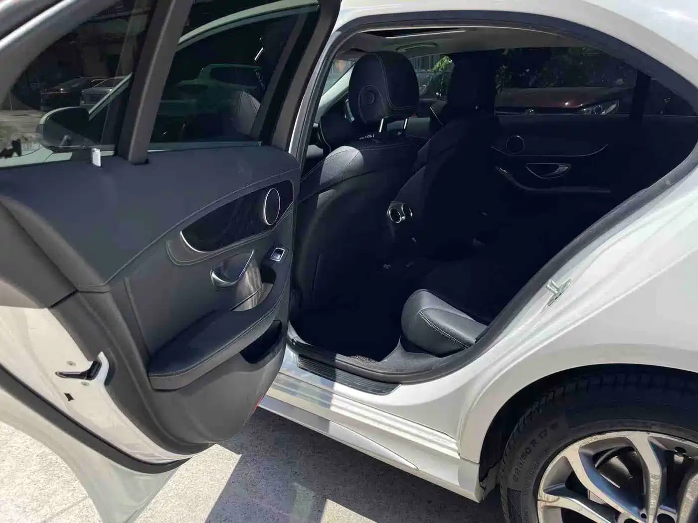 Mercedes-Benz C-Class 2015 C 180 L Sport фото 6