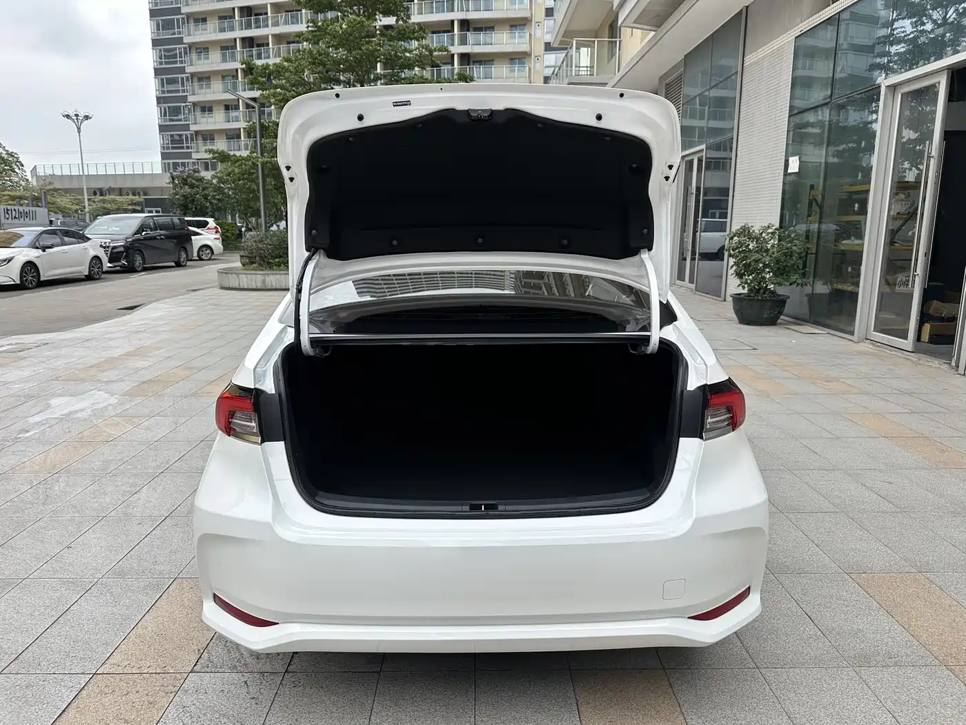 Toyota Corolla 2023 1.8L Smart Hybrid Dual Engine Elite Edition фото 20