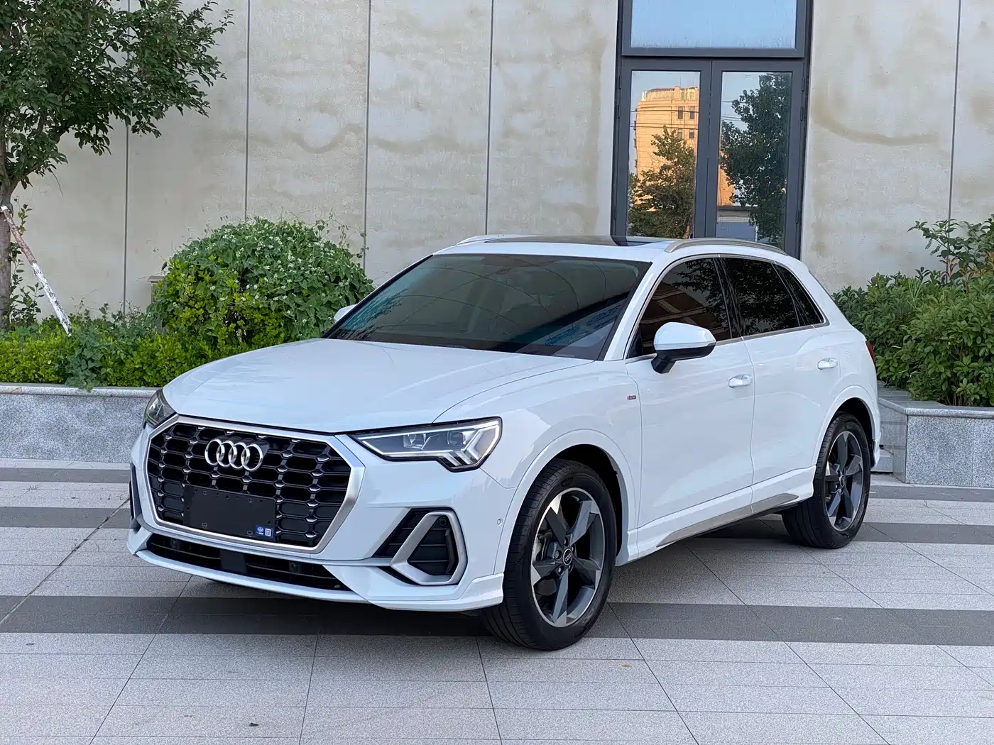 Audi Q3 2023 35 TFSI Fashion Dynamic (1.4T)