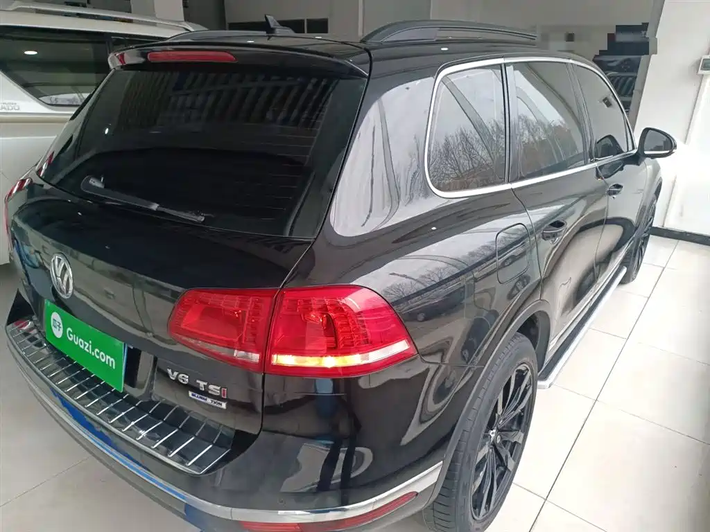 Volkswagen Touareg 2016 3.0TSI Glamour Edition фото 7