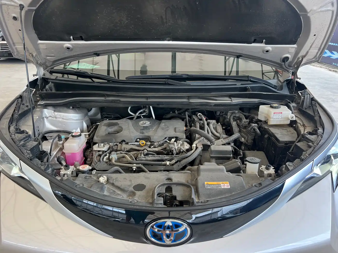 Toyota Sienna 2021 2.5L Hybrid Premium Edition фото 17
