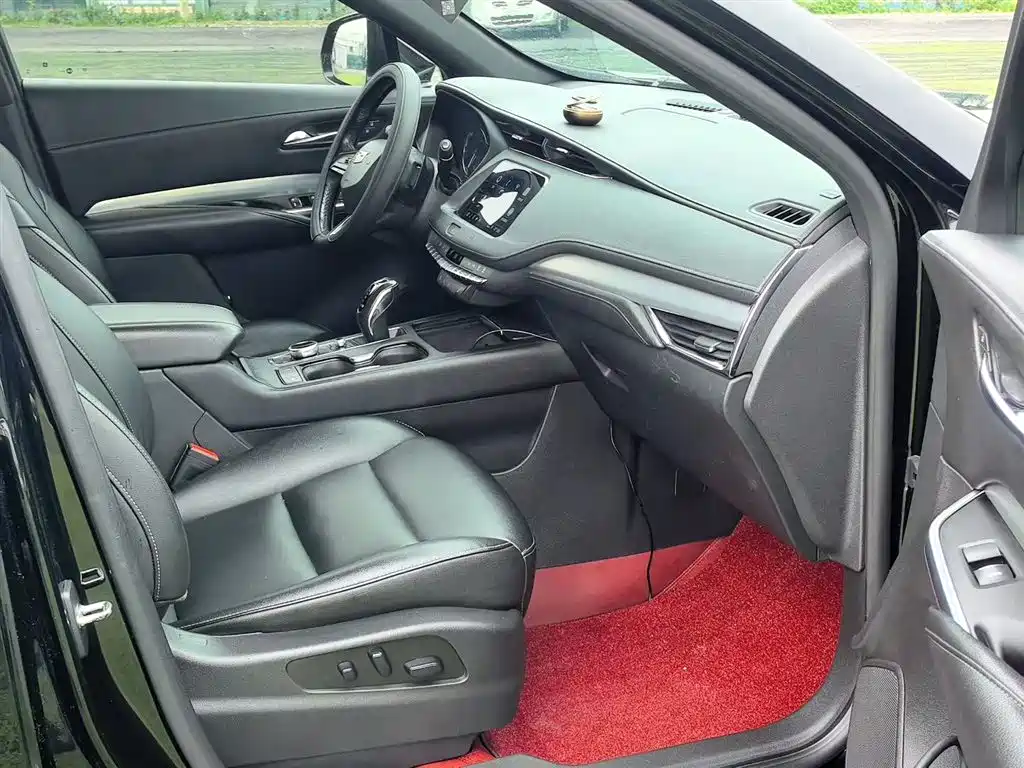 Cadillac XT4 2018 Model 28T 2WD Luxury фото 9