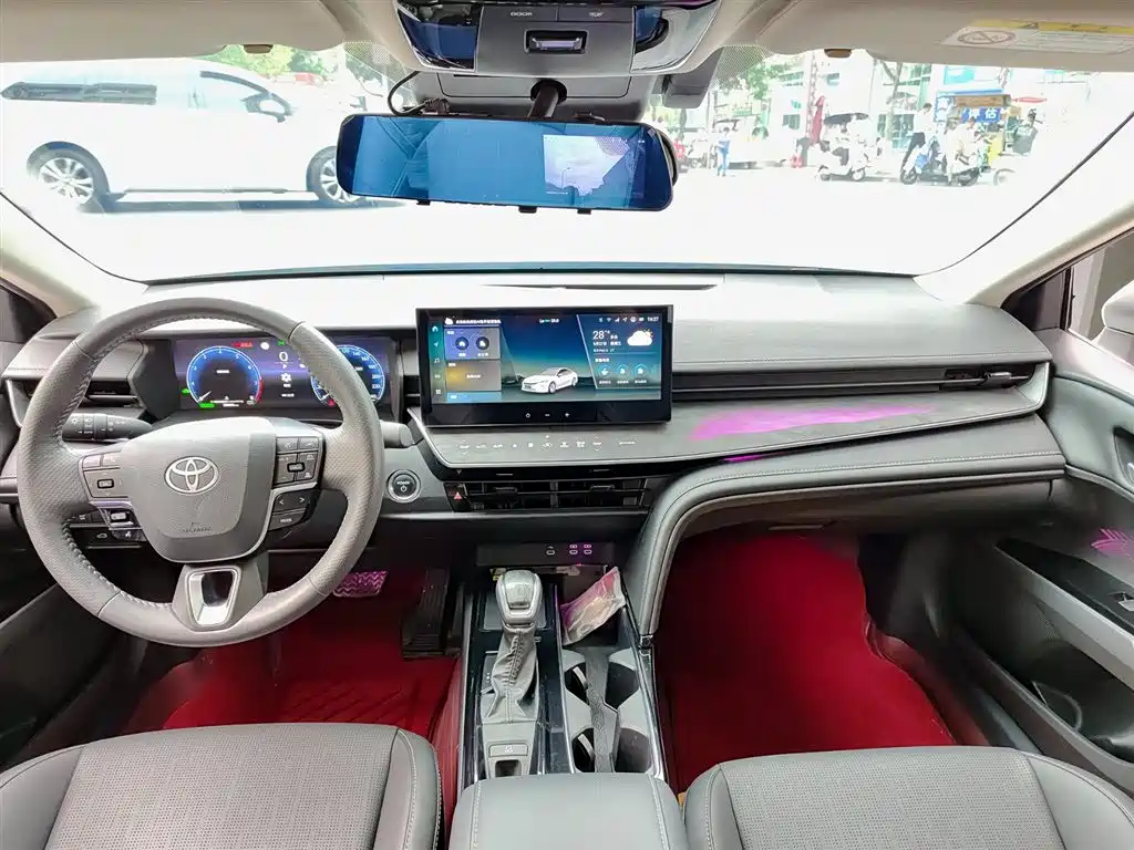Toyota Camry 2024 Hybrid 2.0HG Premium Edition фото 10