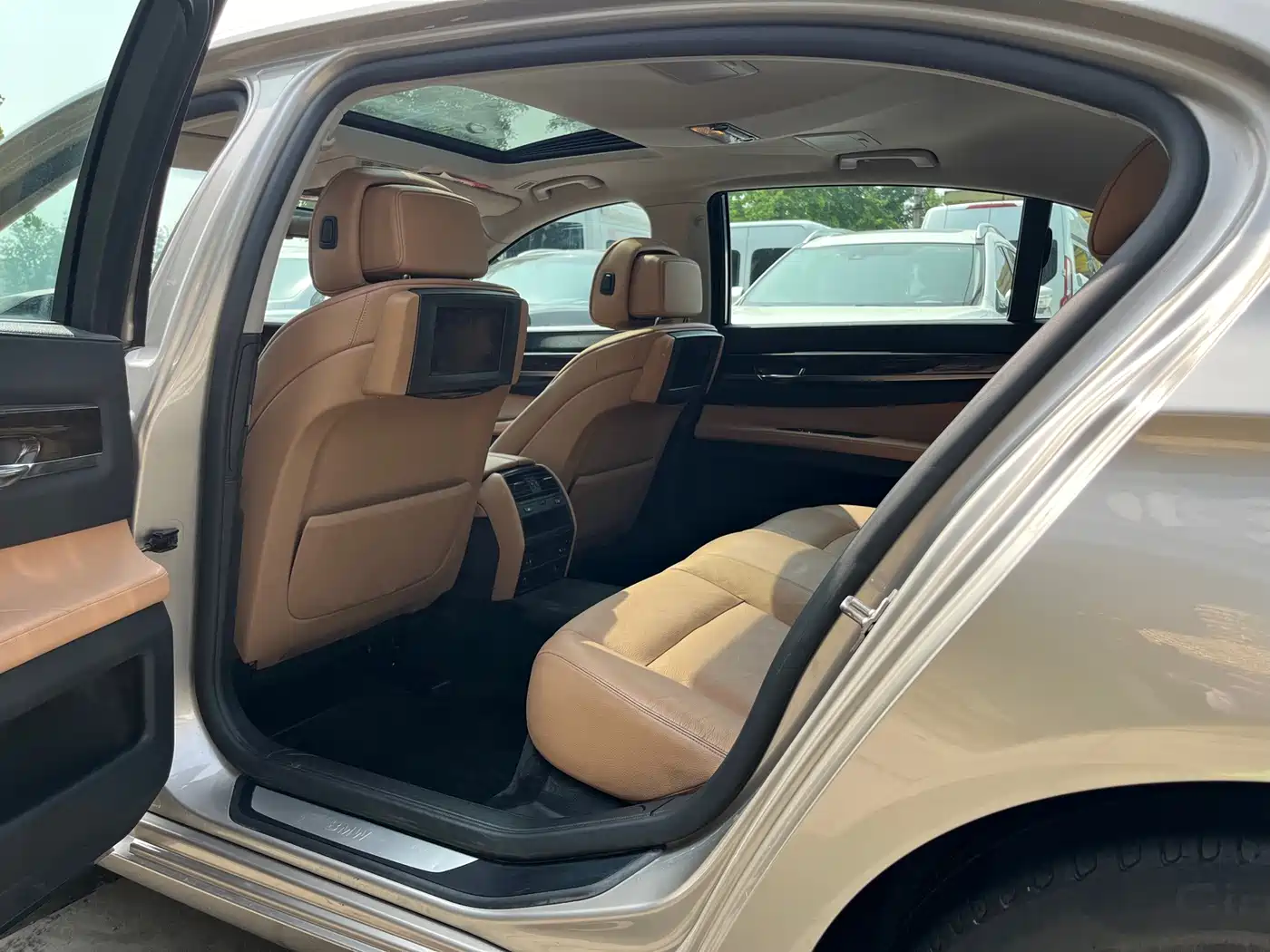 BMW 7 Series 2010 2009 730Li Leading