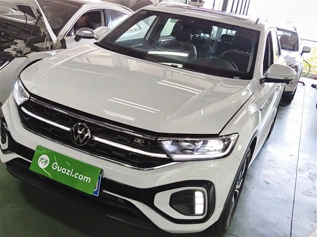 Volkswagen T-ROC 2025 Facelift 300TSI DSG 2WD Dawn Edition фото 2