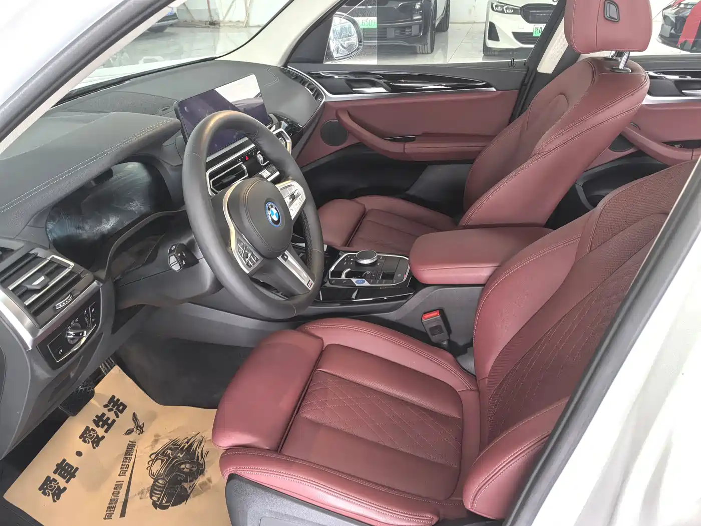BMW iX3 2023 Leading Type фото 4