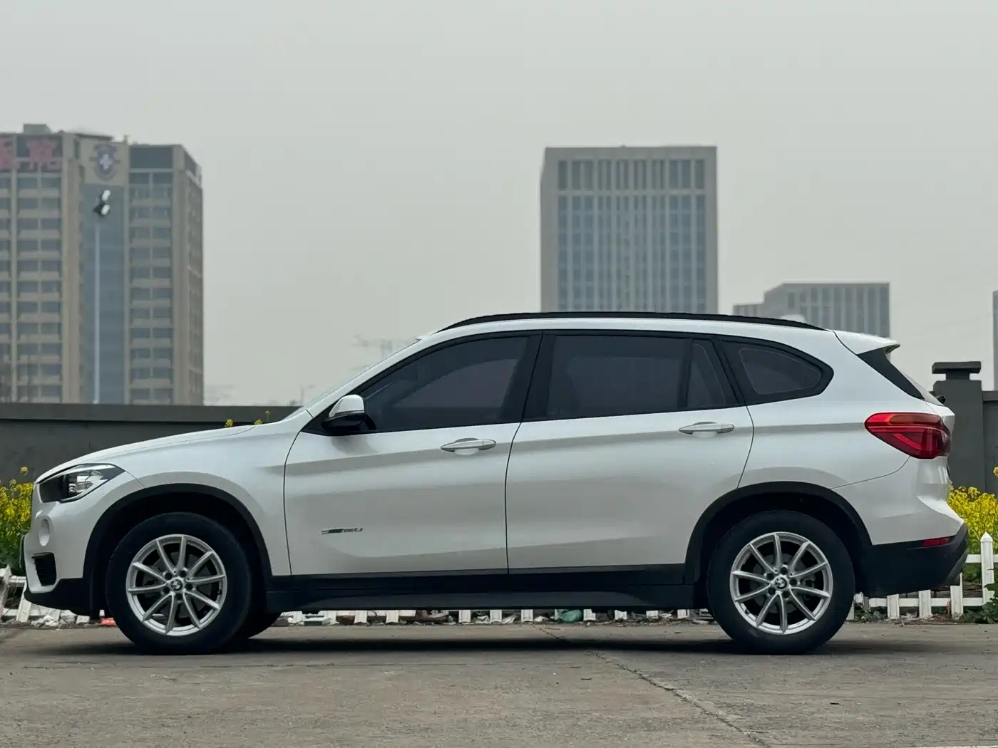 BMW X1 2018 sDrive18Li Fashion Model фото 3