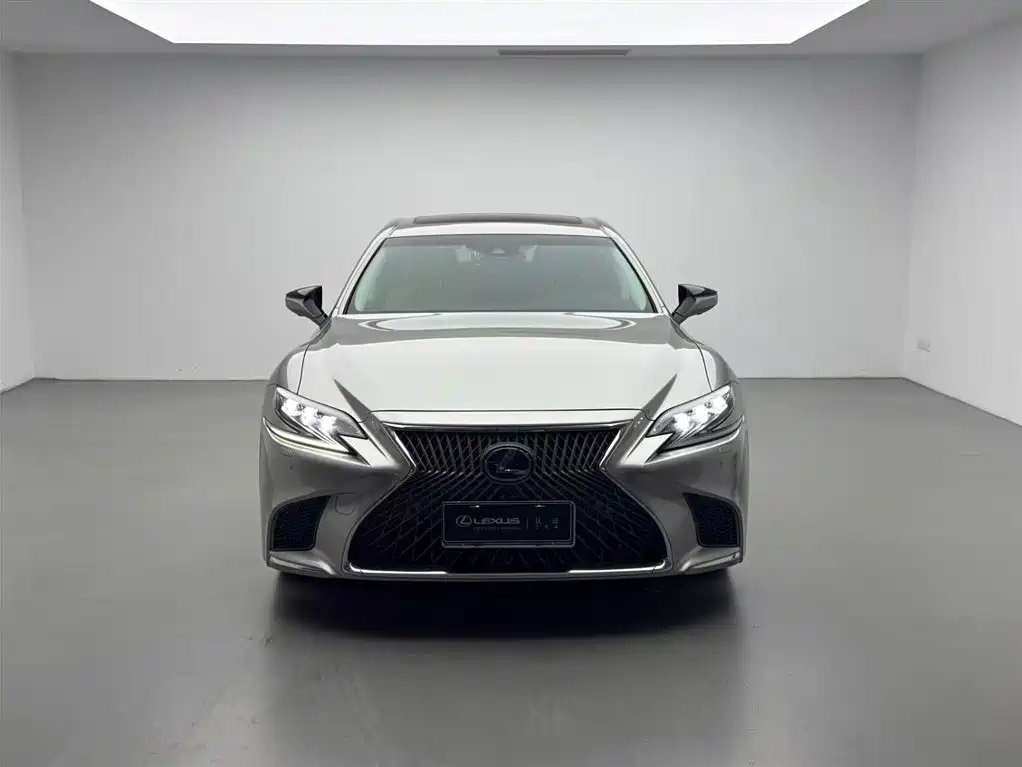 Lexus LS 2020 500h Excellence (China V) фото 2