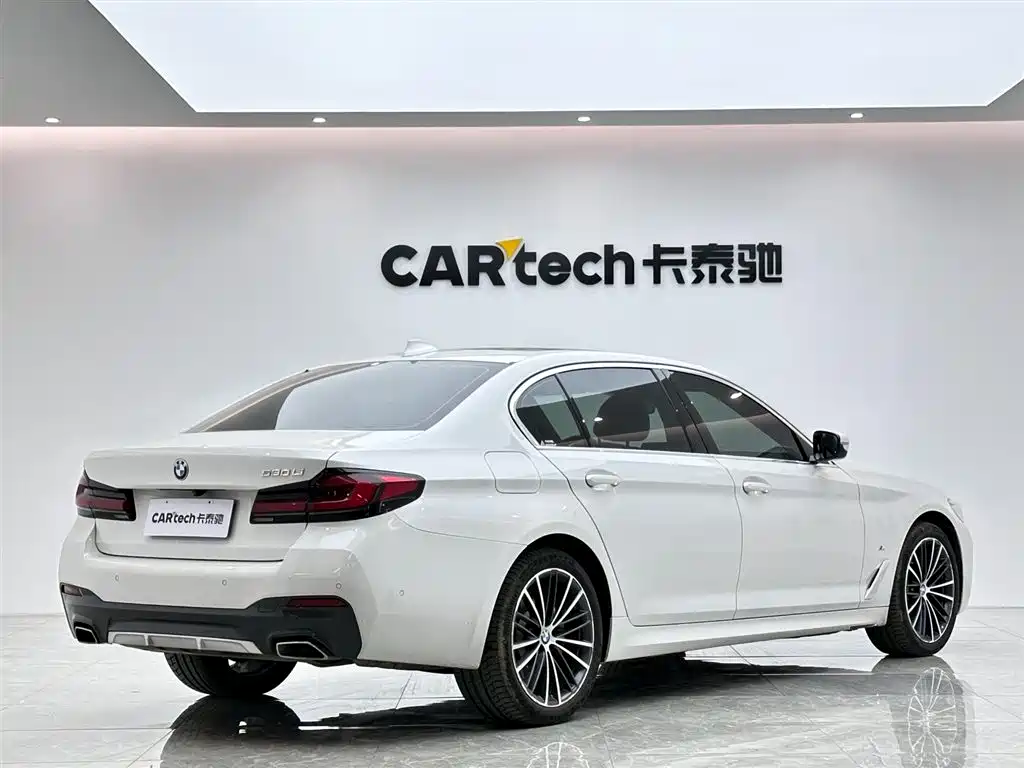 BMW 5 Series 2021 530Li Leading M Sport Package фото 5
