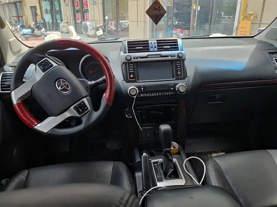 Toyota Prado 2016 3.5L Auto TX-L фото 12