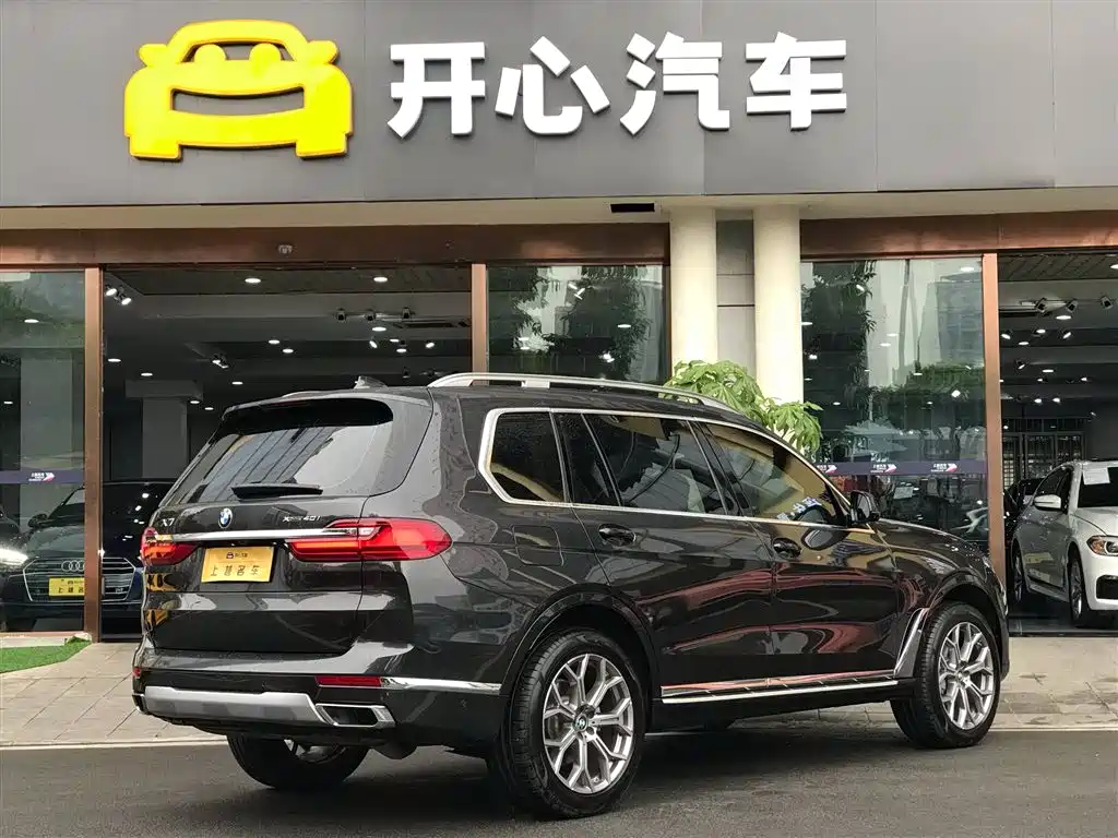 BMW X7 2020 xDrive40i Leading Luxury Package фото 2
