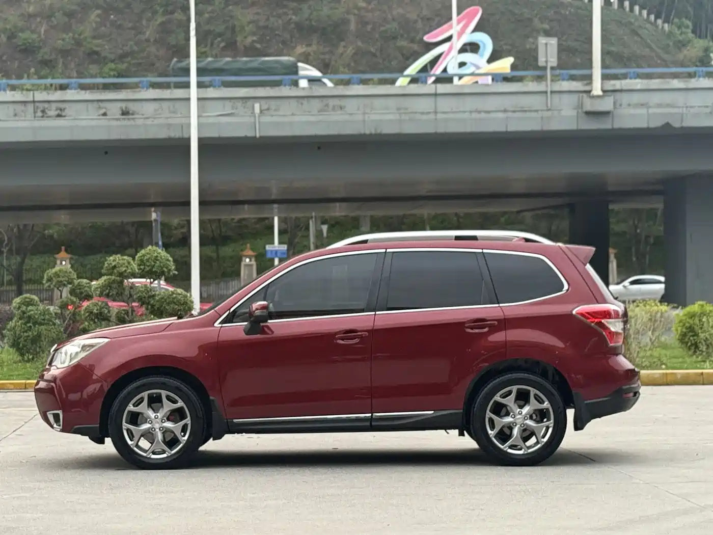 Subaru Forester 2015 2.5i Special Commemorative Edition фото 2