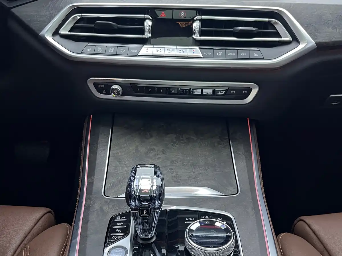 BMW X5 (Import) 2020 xDrive30i M Sport Package фото 10
