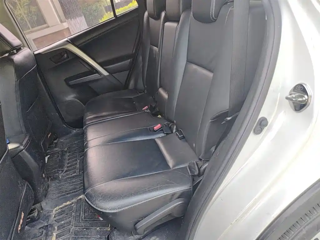 Toyota RAV4 Rongfang 2016 2.5L Automatic 4WD Elite фото 14