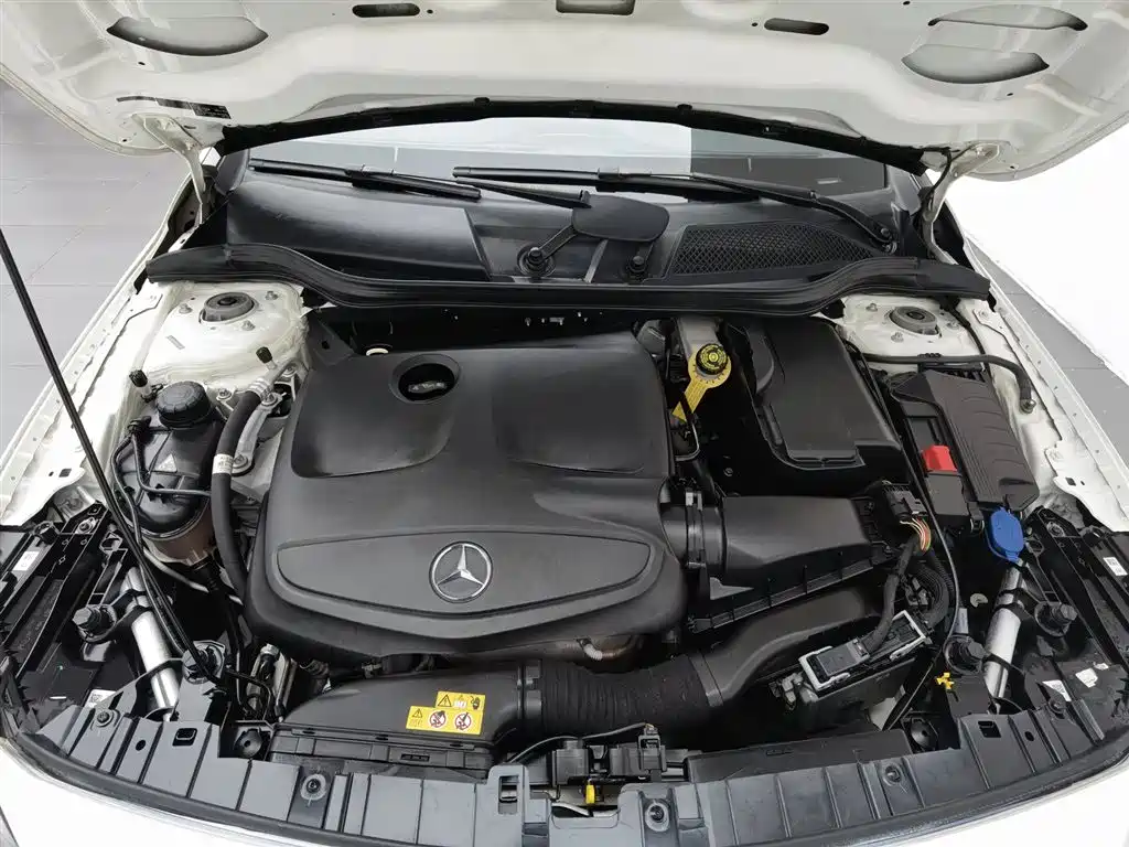 Mercedes-Benz GLA 2018 GLA 200 Fashion фото 6