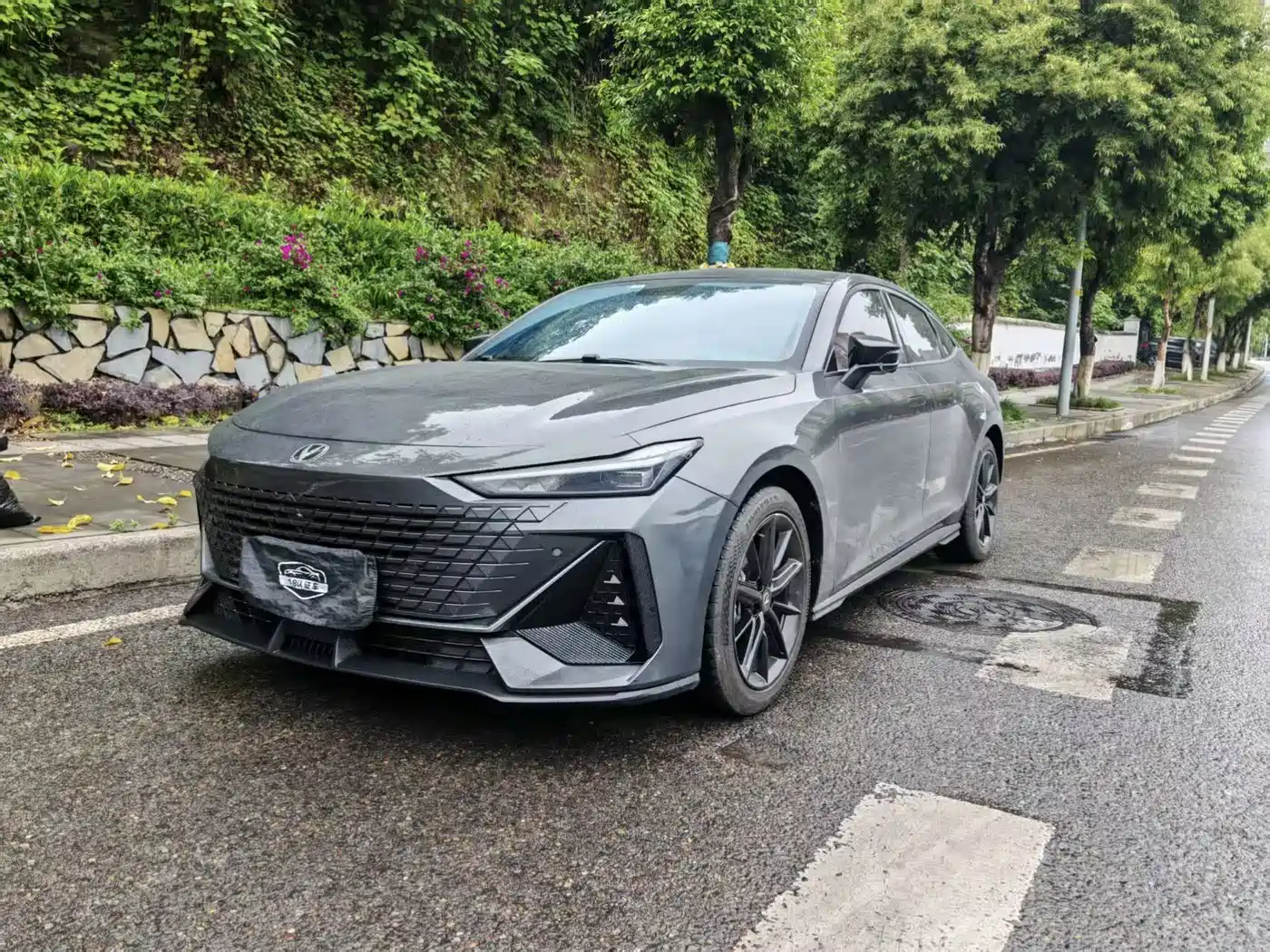 CHANGAN UNI-V