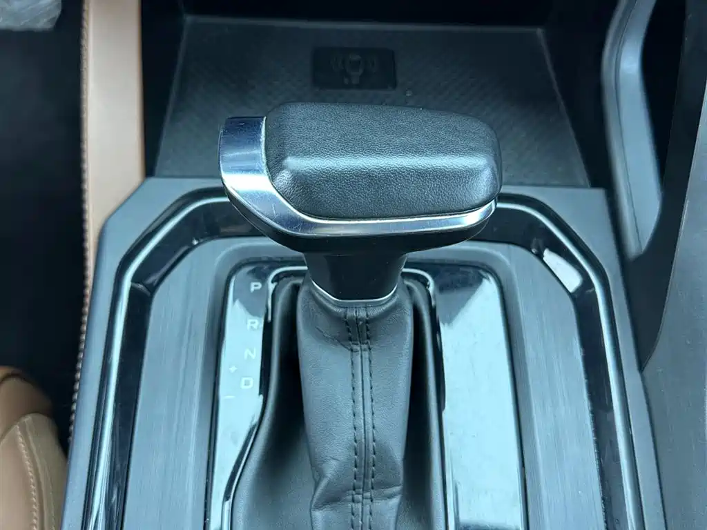 GEELY AUTOMOBILE VISION X6