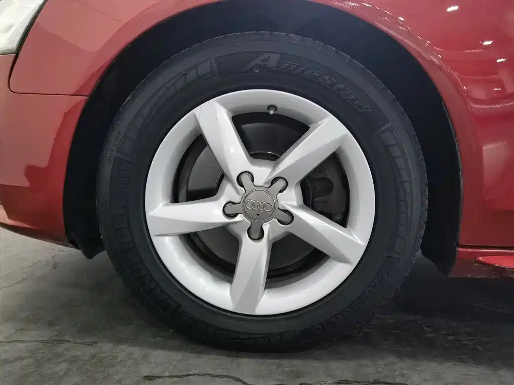 Audi A4L 2013 35 TFSI Automatic Standard фото 17