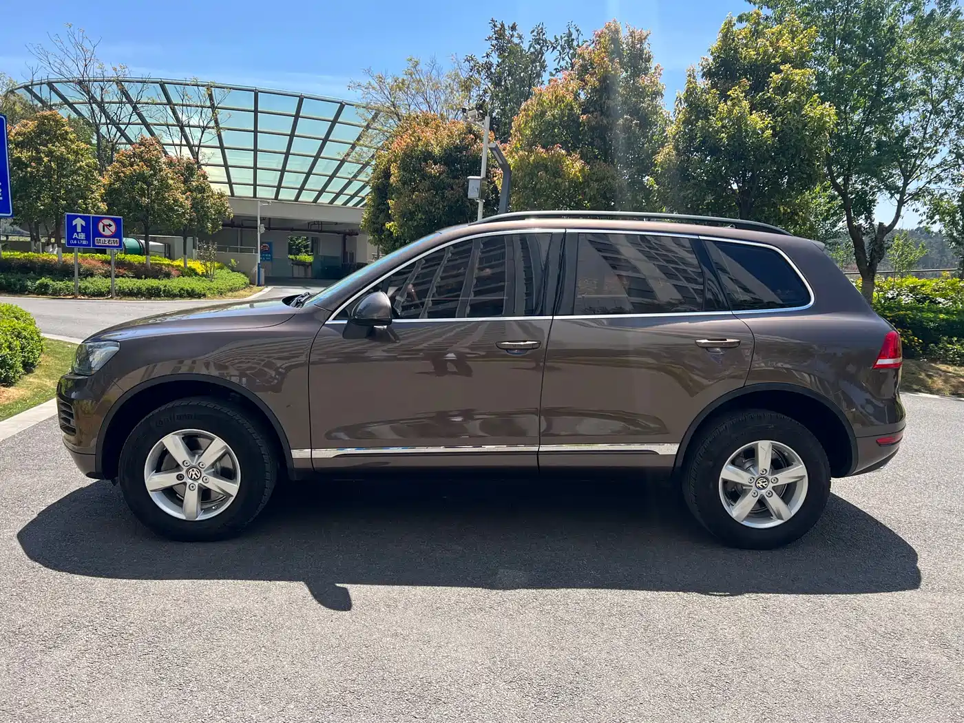 Volkswagen Touareg 2013 3.0TSI X 10th Anniversary Limited Edition фото 7