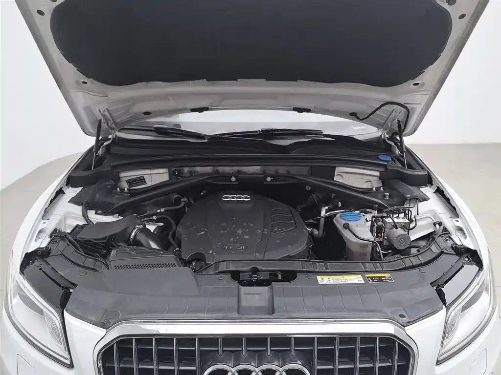 Audi Q5 2016 40 TFSI Technology Model фото 6