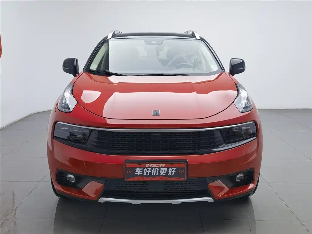 Lynk & Co 01 2017 2.0T AWD Pro фото 3