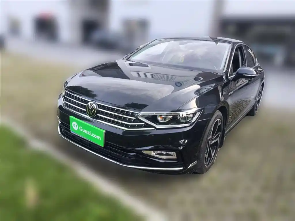 Volkswagen Magotan 2023 Model 2 Million Commemorative Edition 330TSI DSG Luxury
