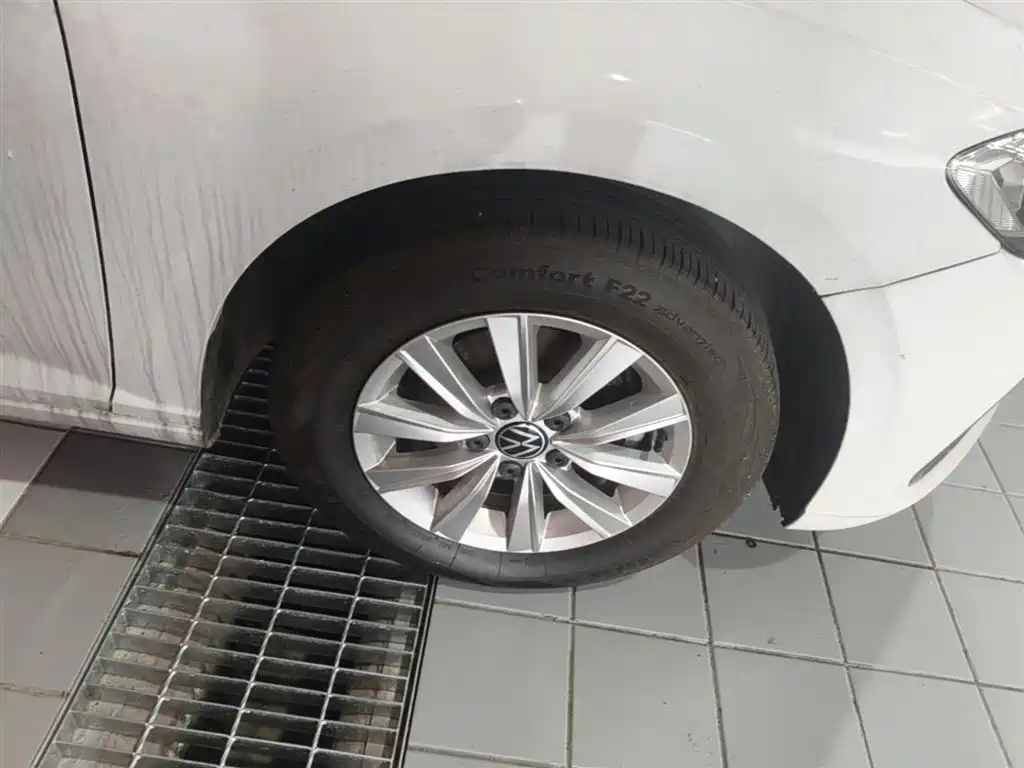 Volkswagen Lavida 2023 1.5L Auto Delight Edition фото 14
