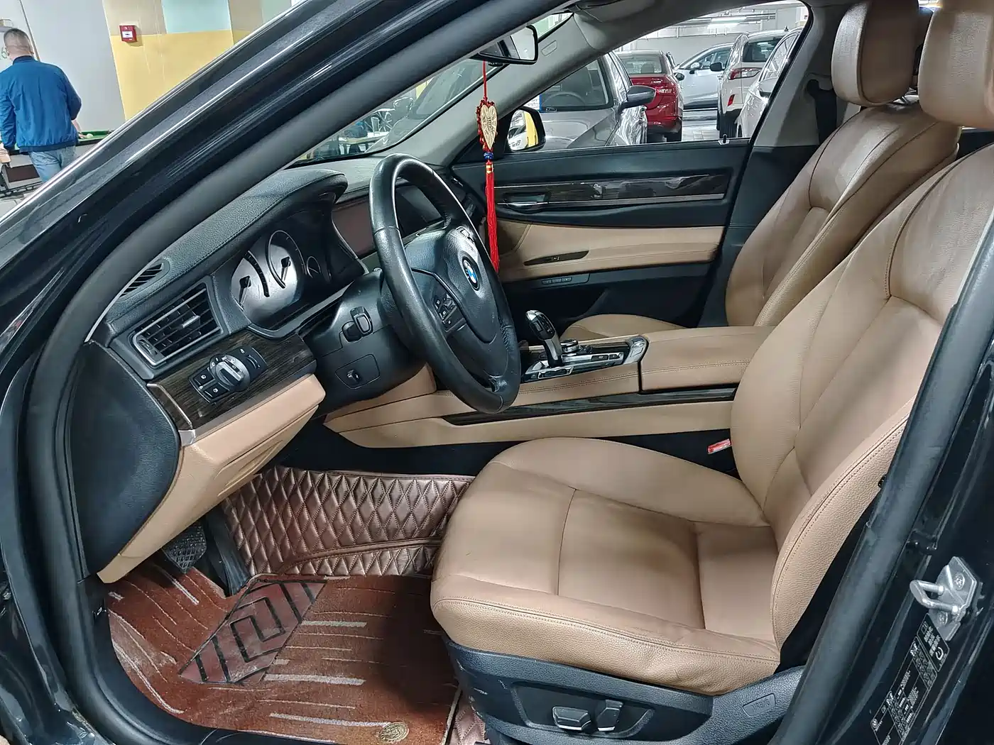BMW 7 Series 2011 730Li Elegance фото 7