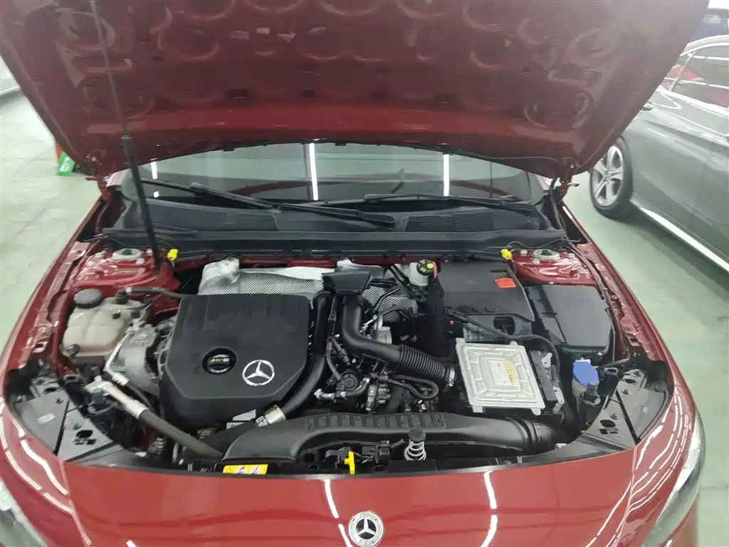 Mercedes-Benz A-Class 2022 A 200 L Sport Sedan Dynamic фото 16