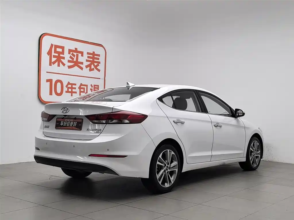 Hyundai Elantra 2018 1.6L Automatic 15th Anniversary Special Edition фото 2
