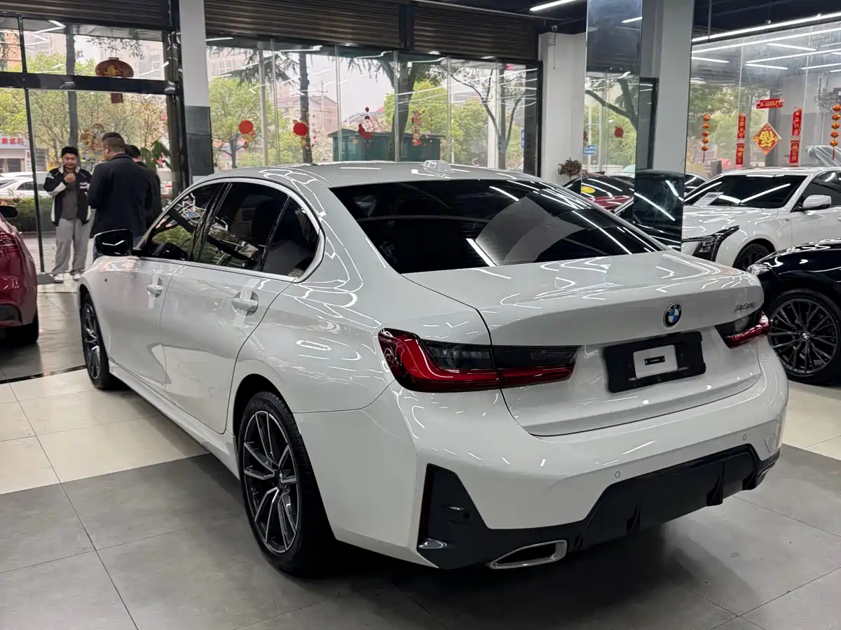 BMW 3 Series 2024 320Li M Sport Package фото 12