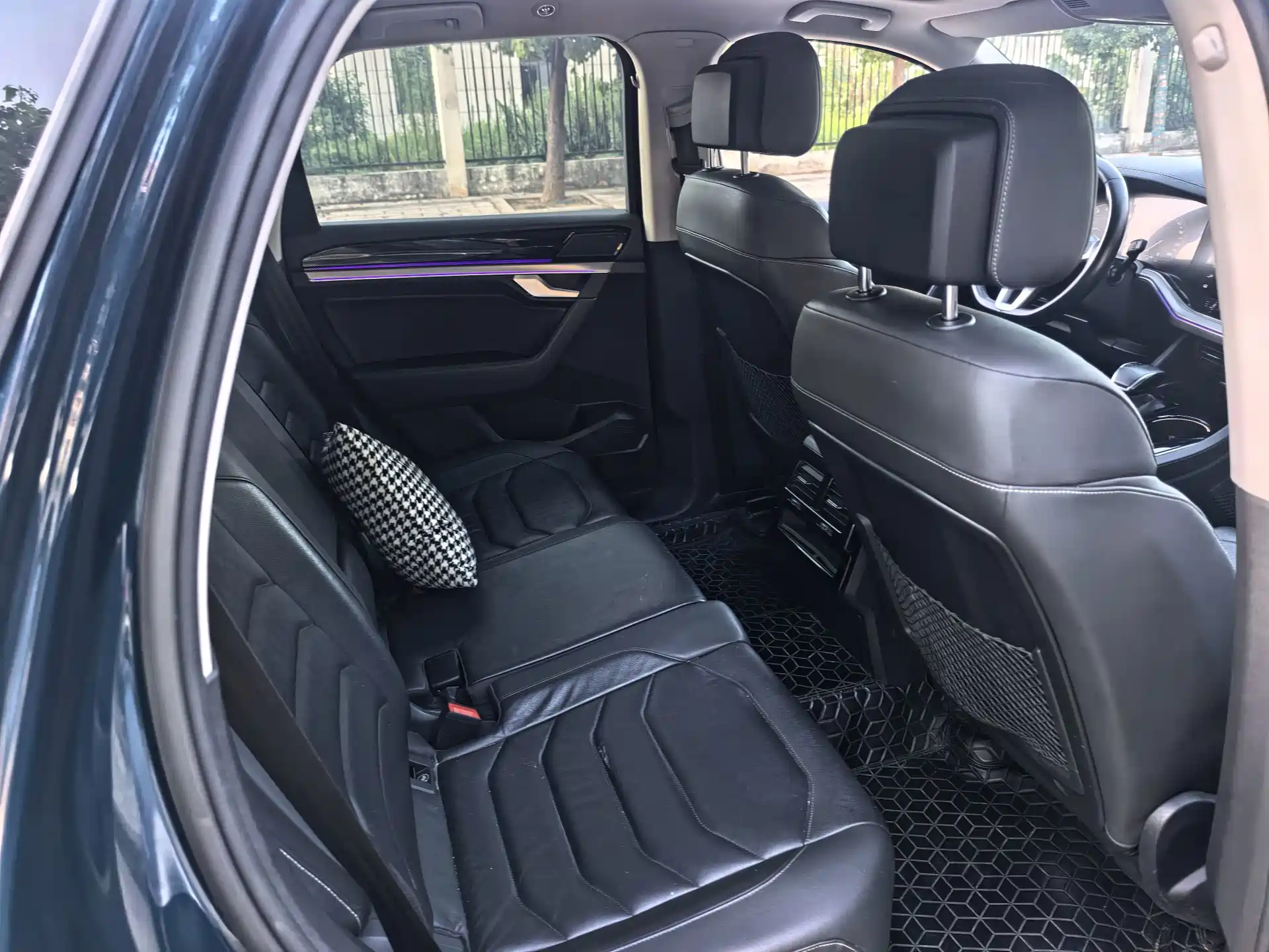 Фото 6 - Volkswagen Touareg