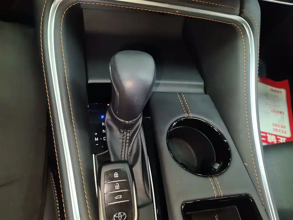 Toyota Avalon 2024 2.0L Luxury Edition фото 7