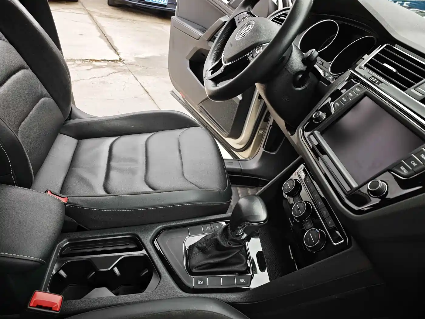 Volkswagen Tiguan L 2018 330TSI Automatic 2WD Flagship Edition фото 10