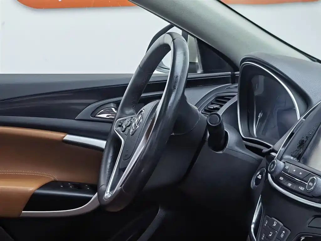 Buick Regal 2015 1.6T Elite Tech Edition фото 22