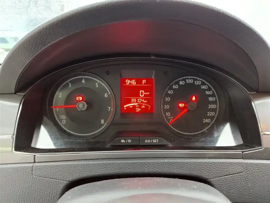 Volkswagen Santana 2016 1.6L Automatic Comfort Edition фото 8