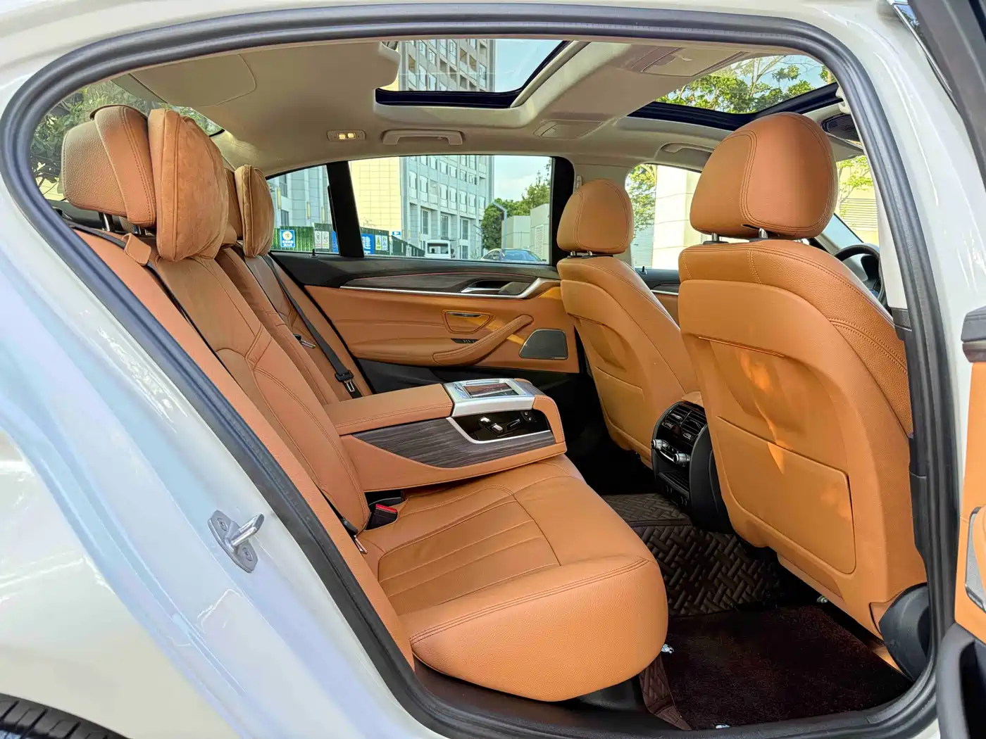 BMW 5 Series 2018 530Li Exclusive Luxury Package фото 37