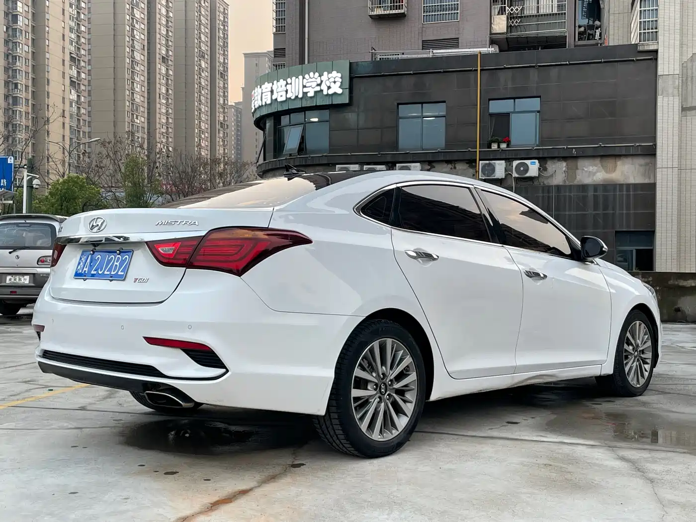 HYUNDAI NAME PICTURE