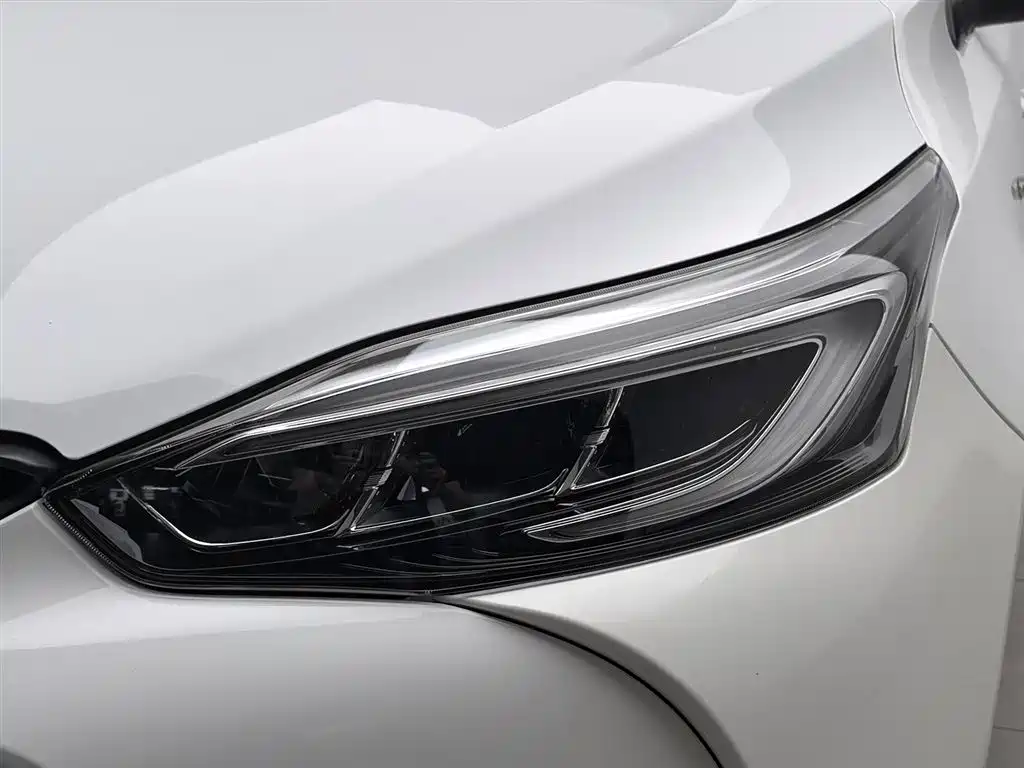 Toyota YARiS L Zhi Xiang 2020 1.5L CVT Luxury Edition фото 7