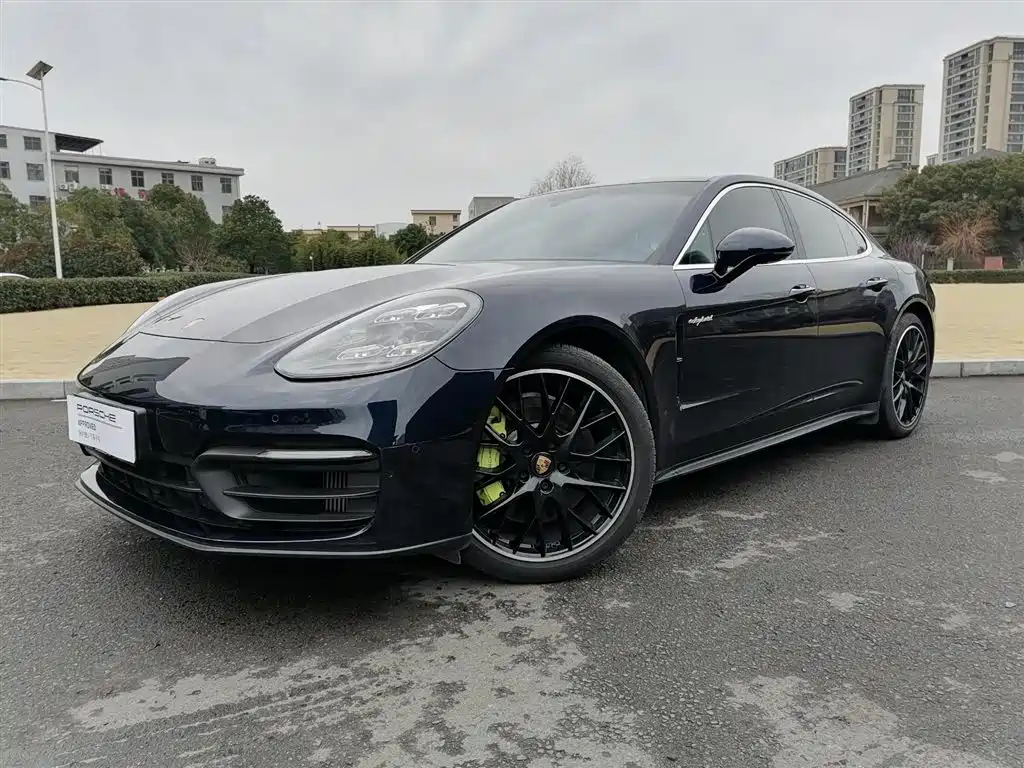 PORSCHE PANAMERA NEW ENERGY