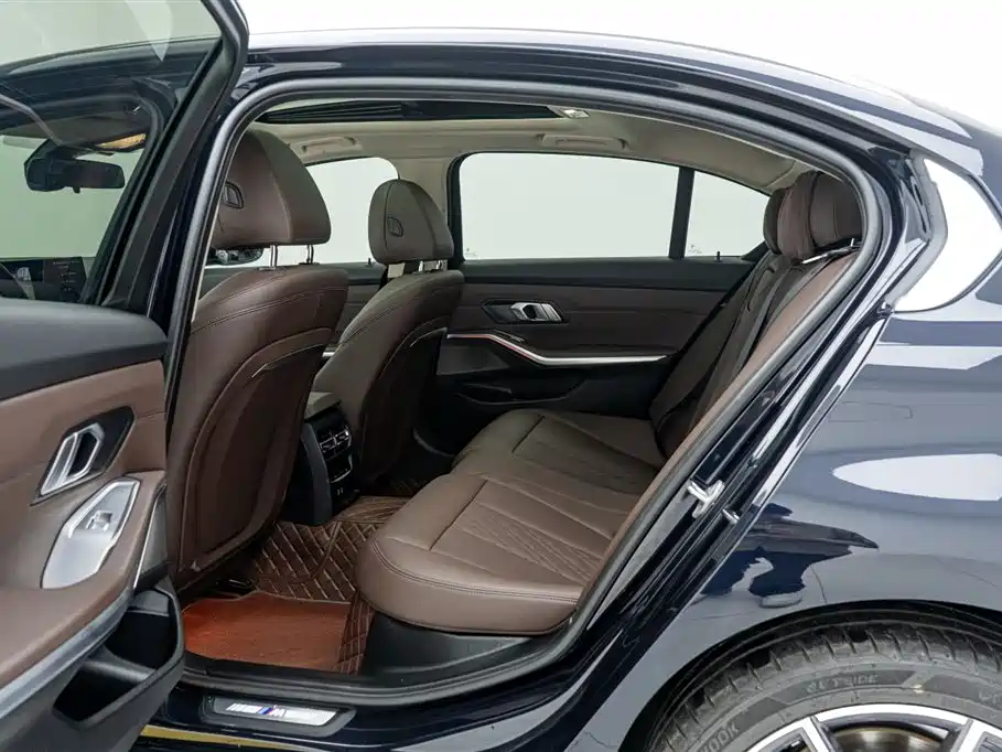 BMW 3 Series 2024 325Li M Sport Package фото 18