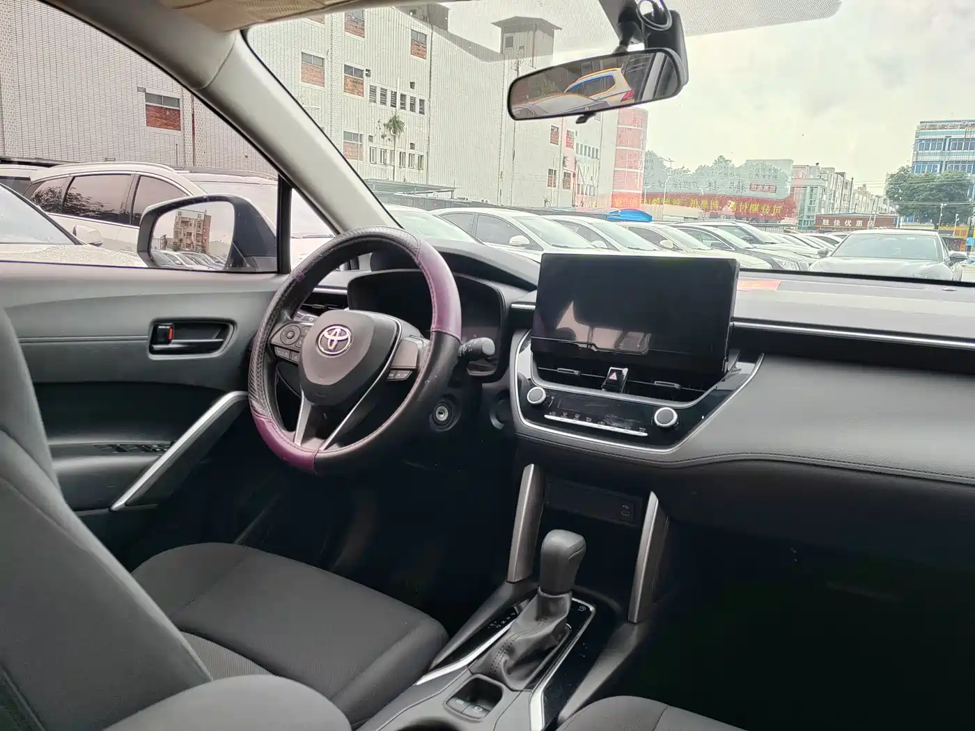 Toyota Frontlander 2023 2.0L CVT Elite Edition фото 11