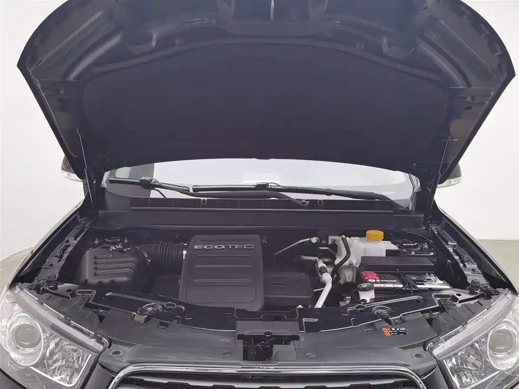 Chevrolet Captiva 2017 2.4L 2WD Luxury Edition 7-Seater фото 6