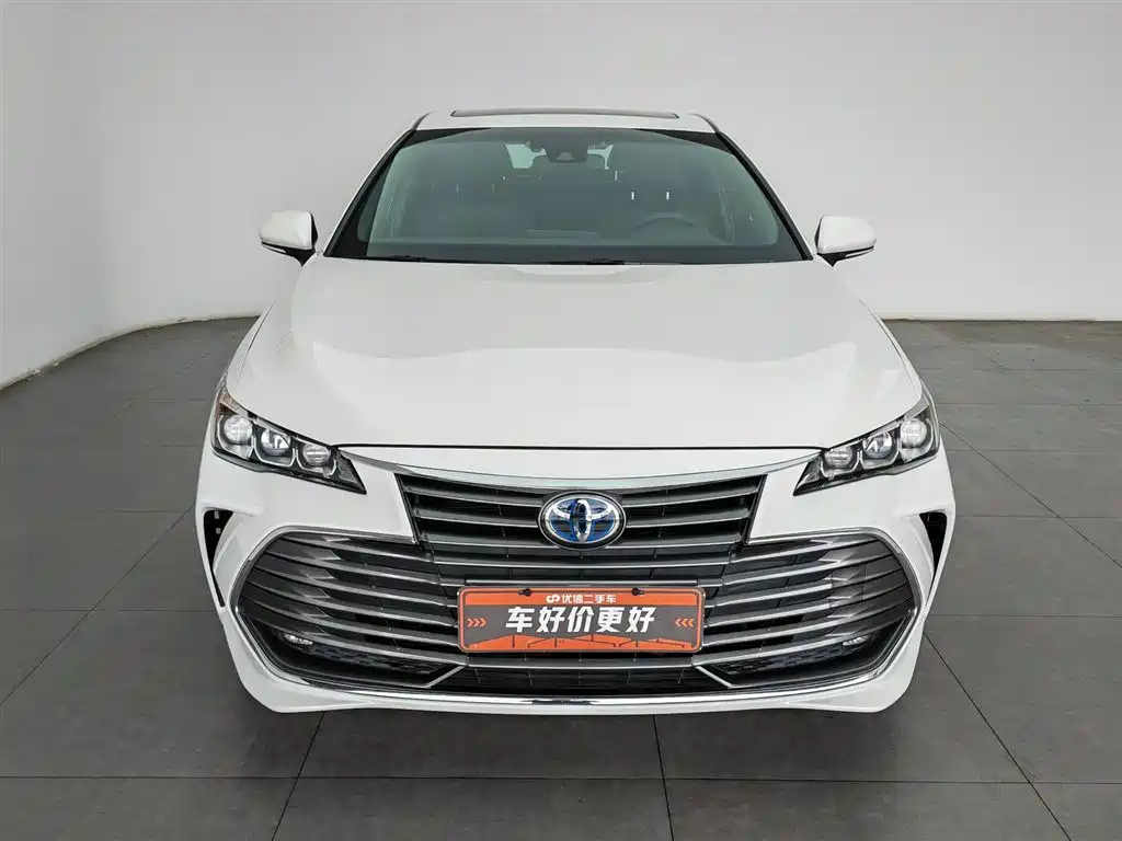Toyota Avalon 2019 Hybrid 2.5L Luxury Edition China VI фото 3
