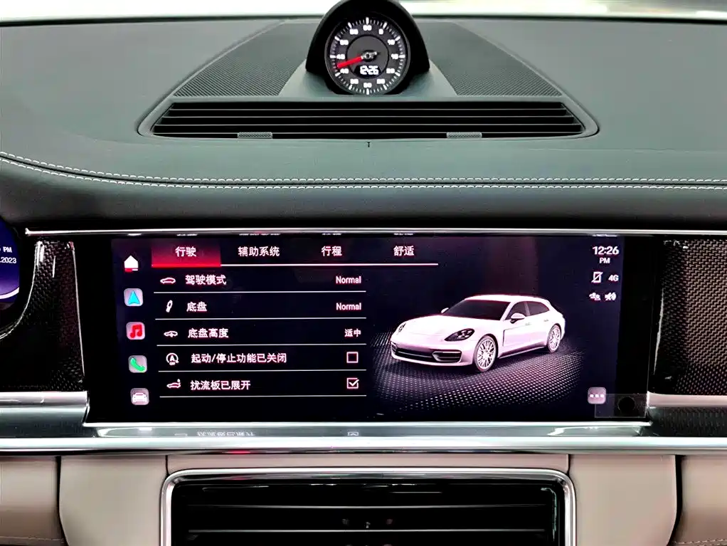 PORSCHE PANAMERA