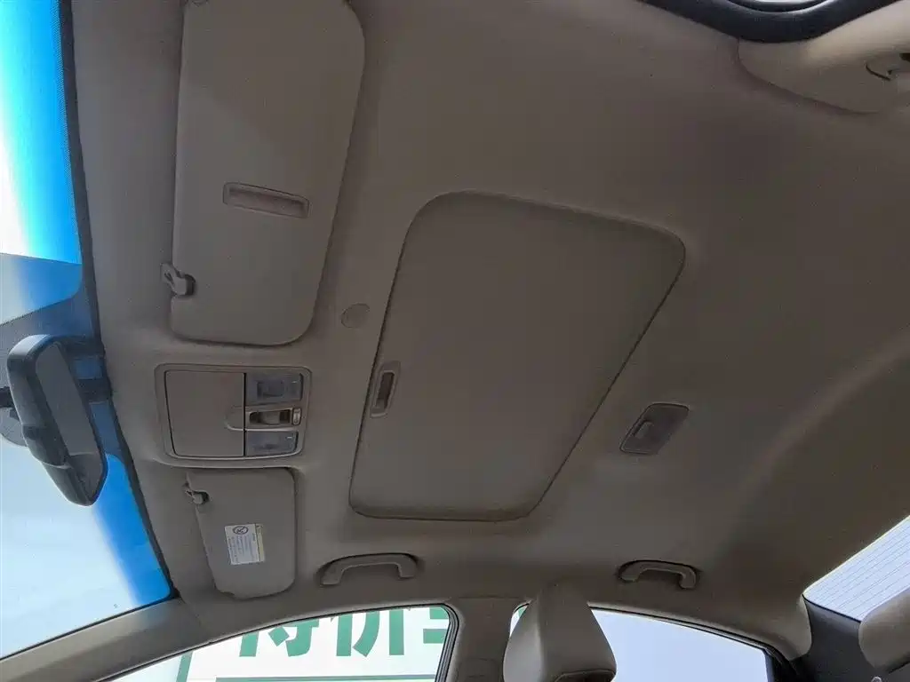 Hyundai Langdong 2012 1.8L Automatic Premium фото 14